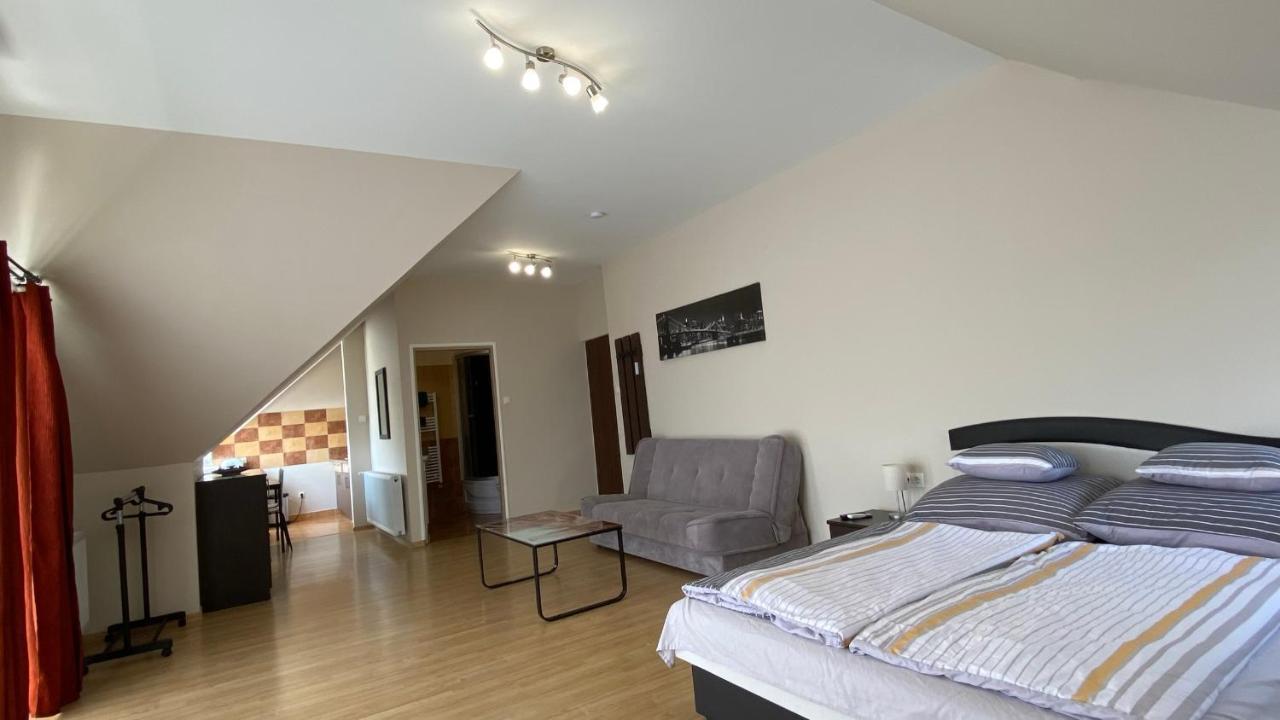 Korall Apartman Балатонфюзфё Экстерьер фото