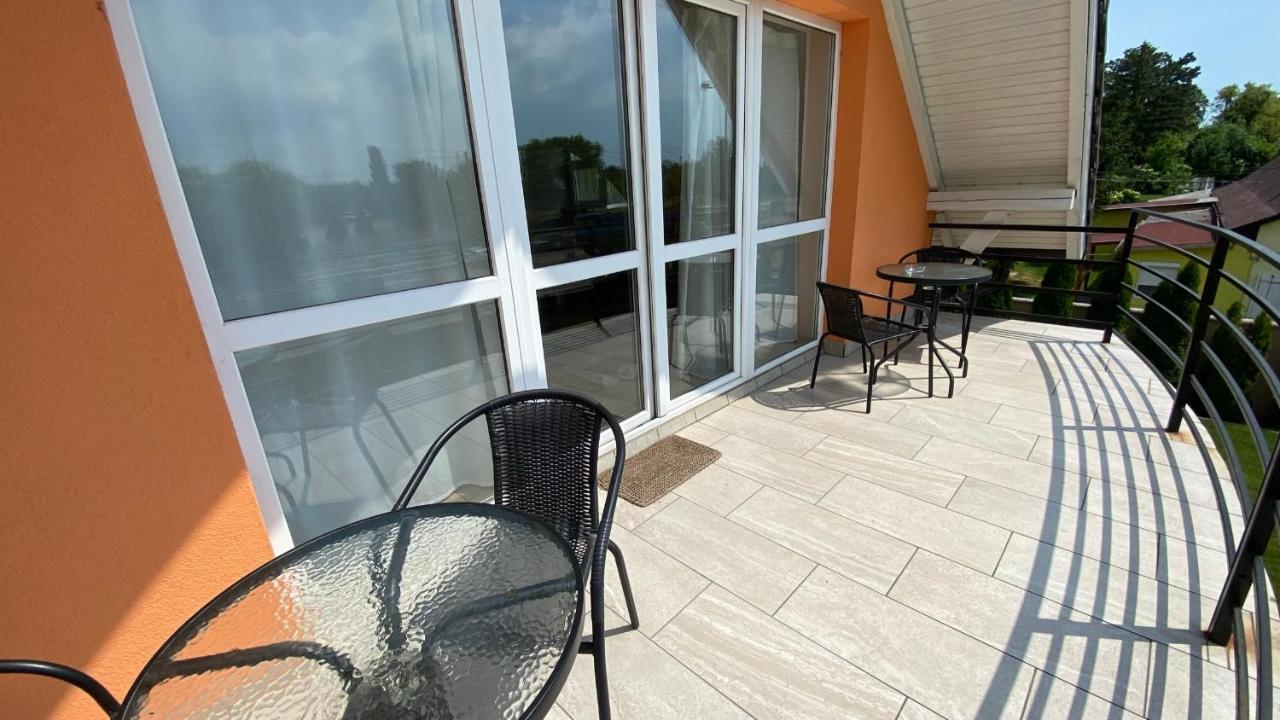 Korall Apartman Балатонфюзфё Экстерьер фото