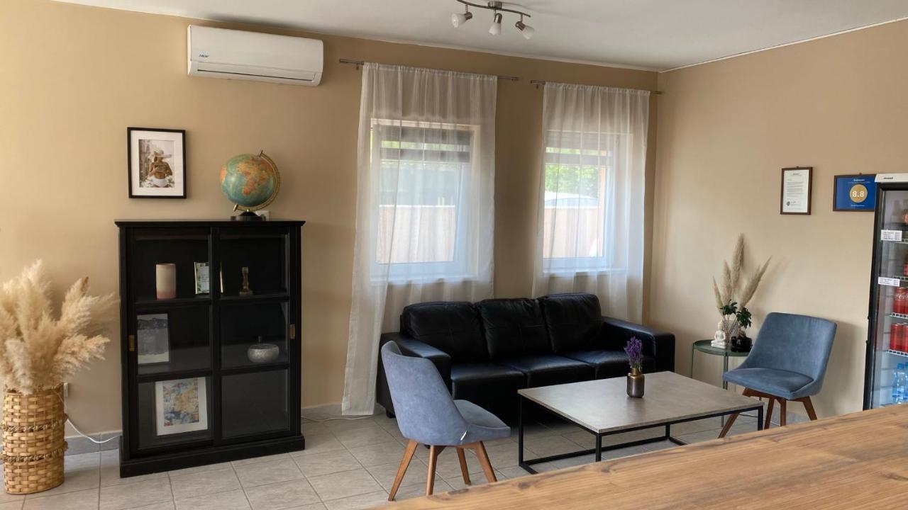 Korall Apartman Балатонфюзфё Экстерьер фото
