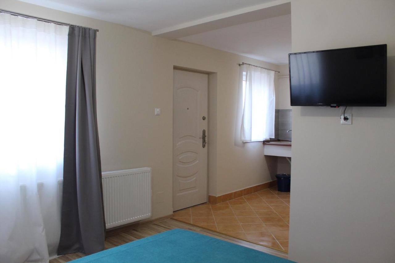Korall Apartman Балатонфюзфё Экстерьер фото